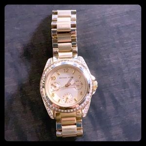 Michael Kors
Women’s watch